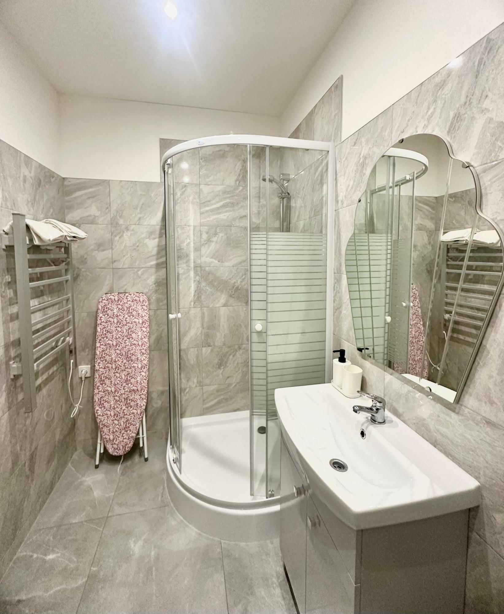Apartment Th Karlovy Vary Oda fotoğraf